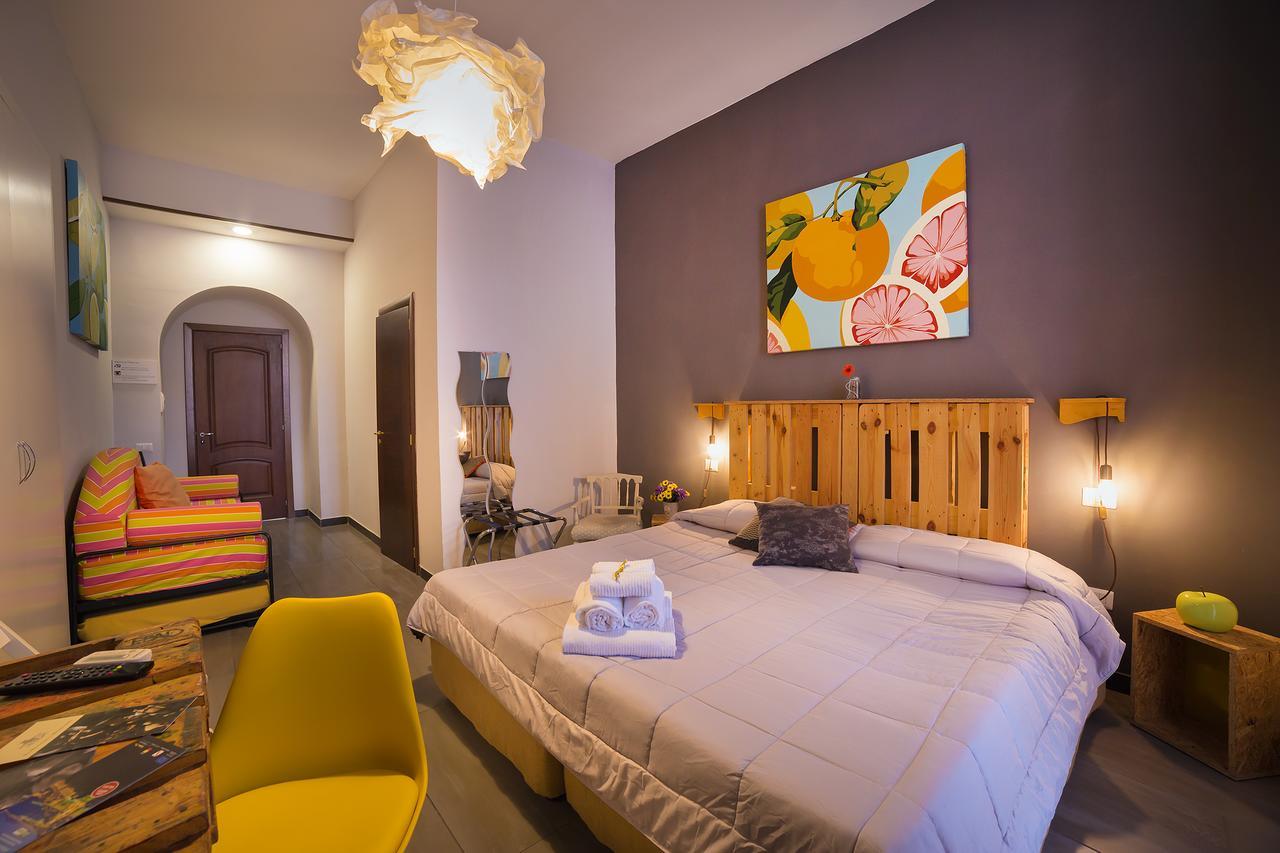 Le 4 Stagioni Dante's H Centro, By Clapa Group Neapel
