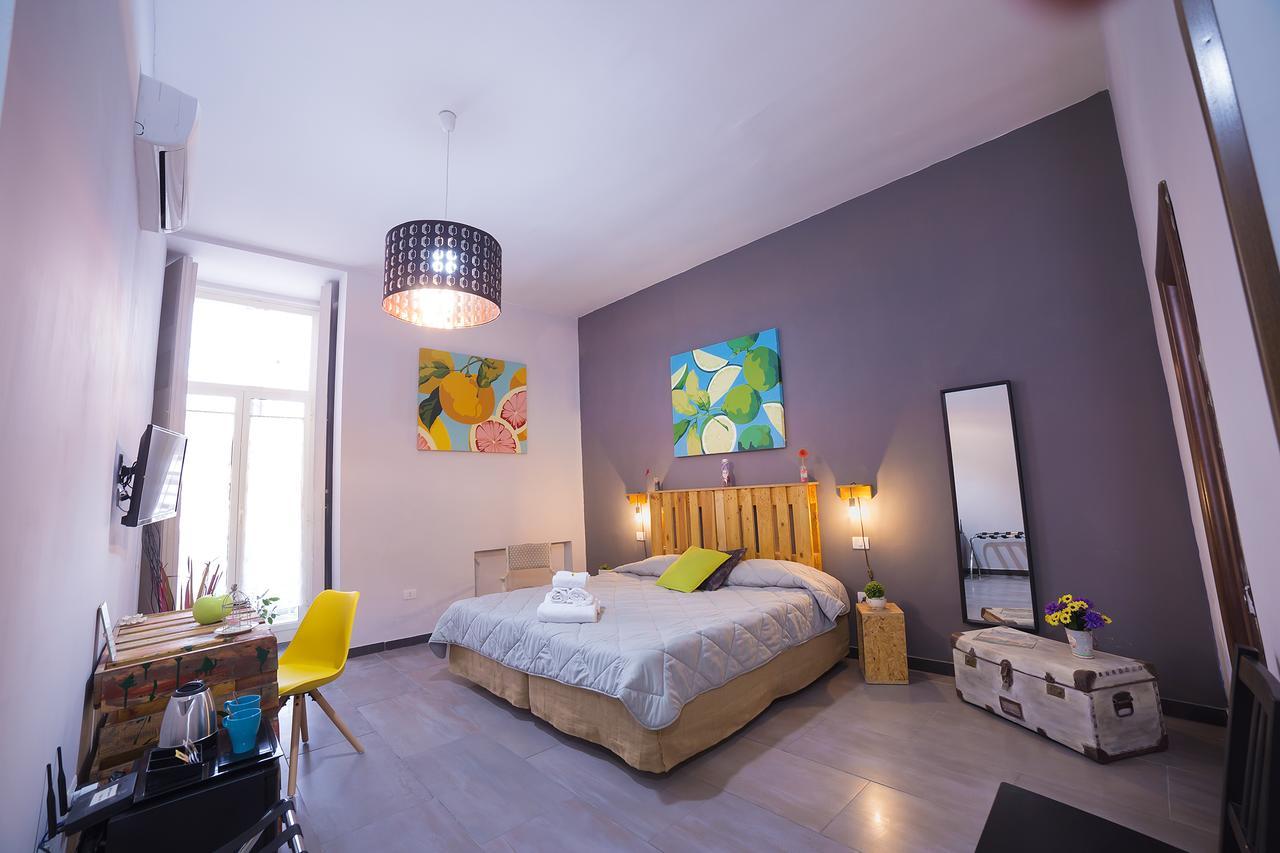 Le 4 Stagioni Dante's H Centro, By Clapa Group Gasthof Neapel