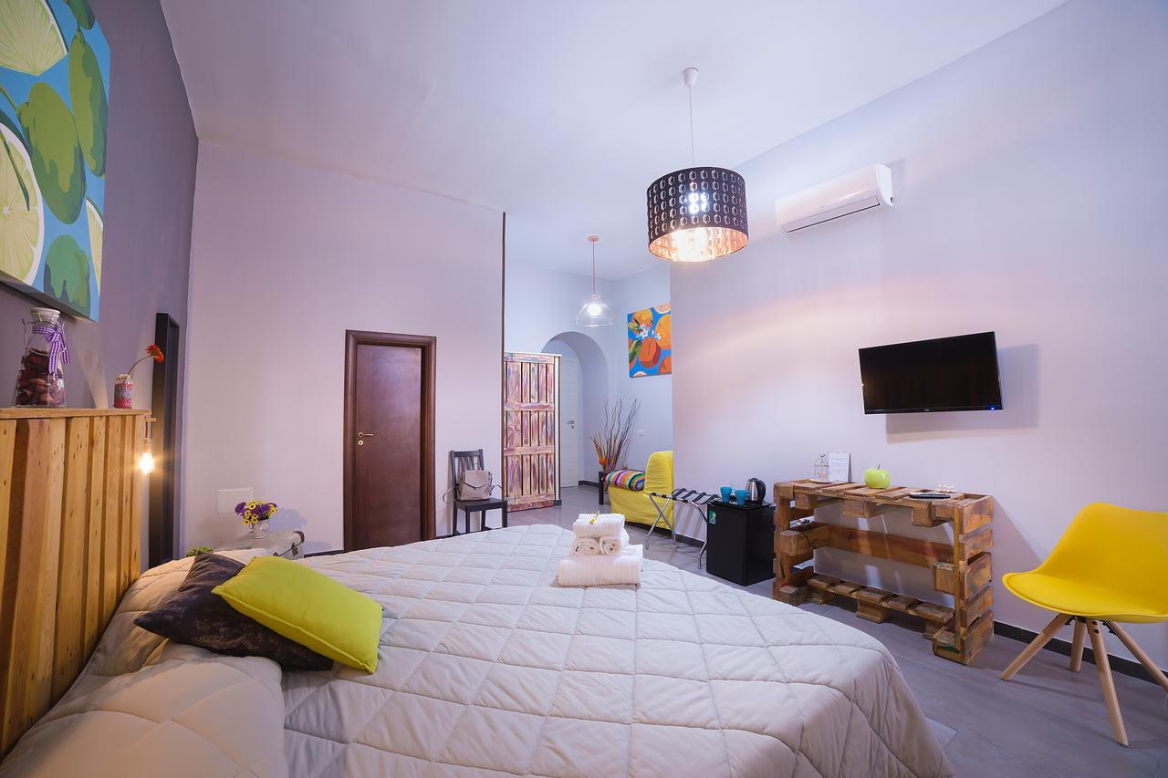 Le 4 Stagioni Dante's H Centro, By Clapa Group Gasthof Neapel